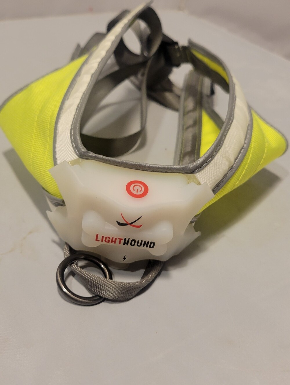 noxgear LightHound Light Up Reflective Dog Harness, Medium360° Light Up Reflec